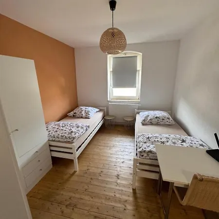 Gaestezimmer Modernes Denkmal