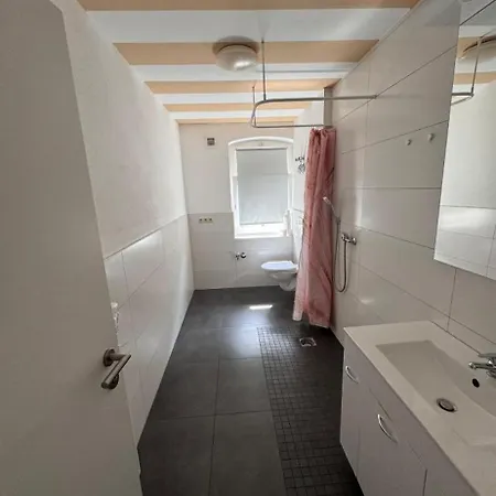 Gaestezimmer Modernes Denkmal Apartment *